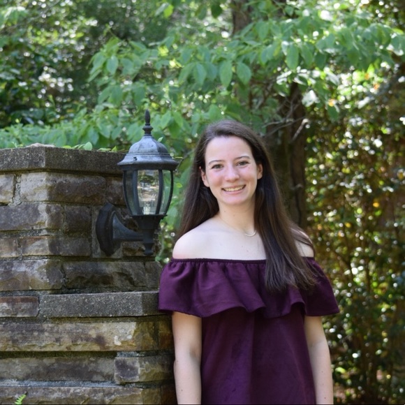 Meet your Posher, Meredith - Picture 1 of 1